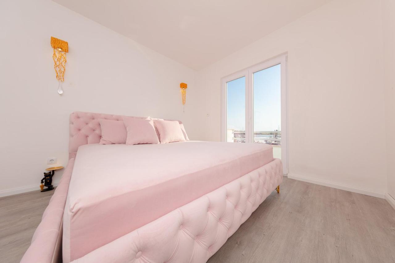 Boutique Residence Sundays Новаля Екстериор снимка