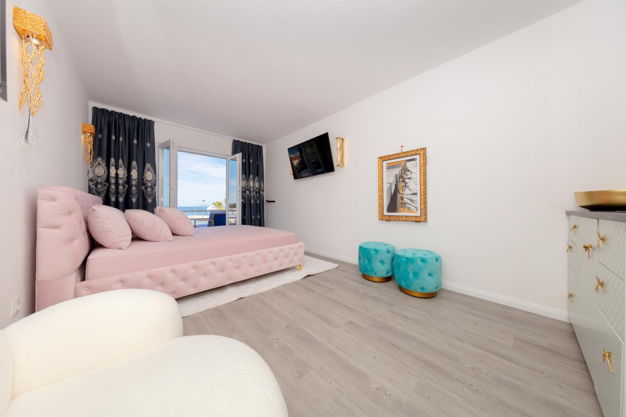 Boutique Residence Sundays Новаля Екстериор снимка